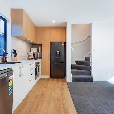 Stylish Townhouse With Hot Tub Apartman Christchurch Kültér fotó