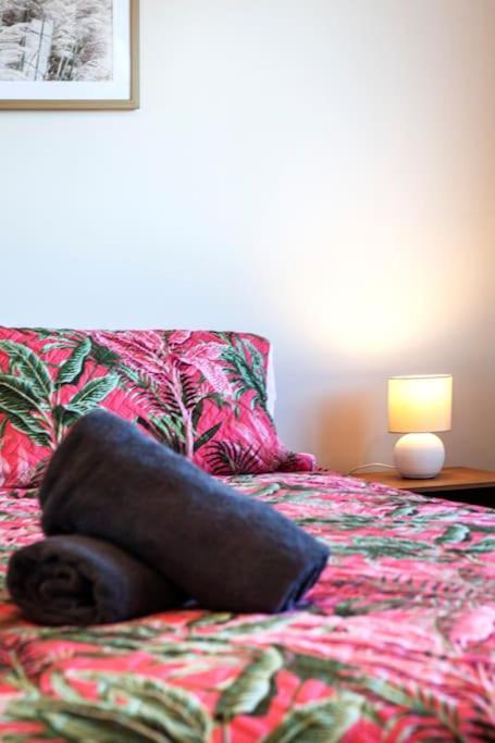 Stylish Townhouse With Hot Tub Apartman Christchurch Kültér fotó