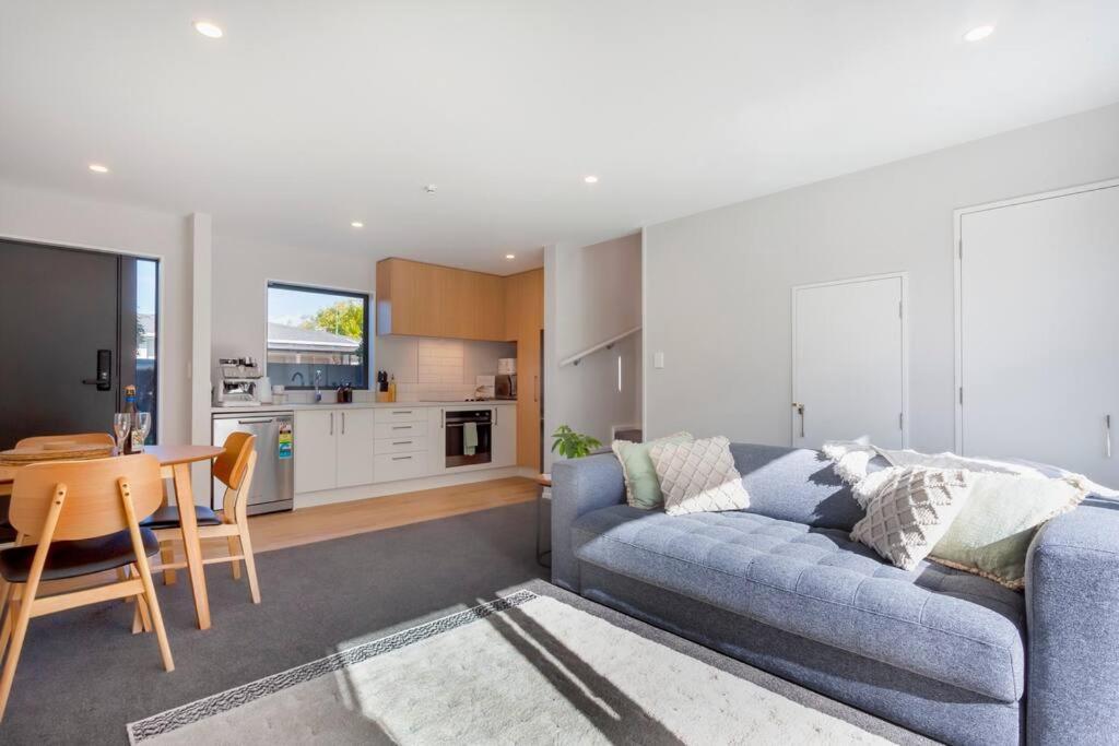 Stylish Townhouse With Hot Tub Apartman Christchurch Kültér fotó
